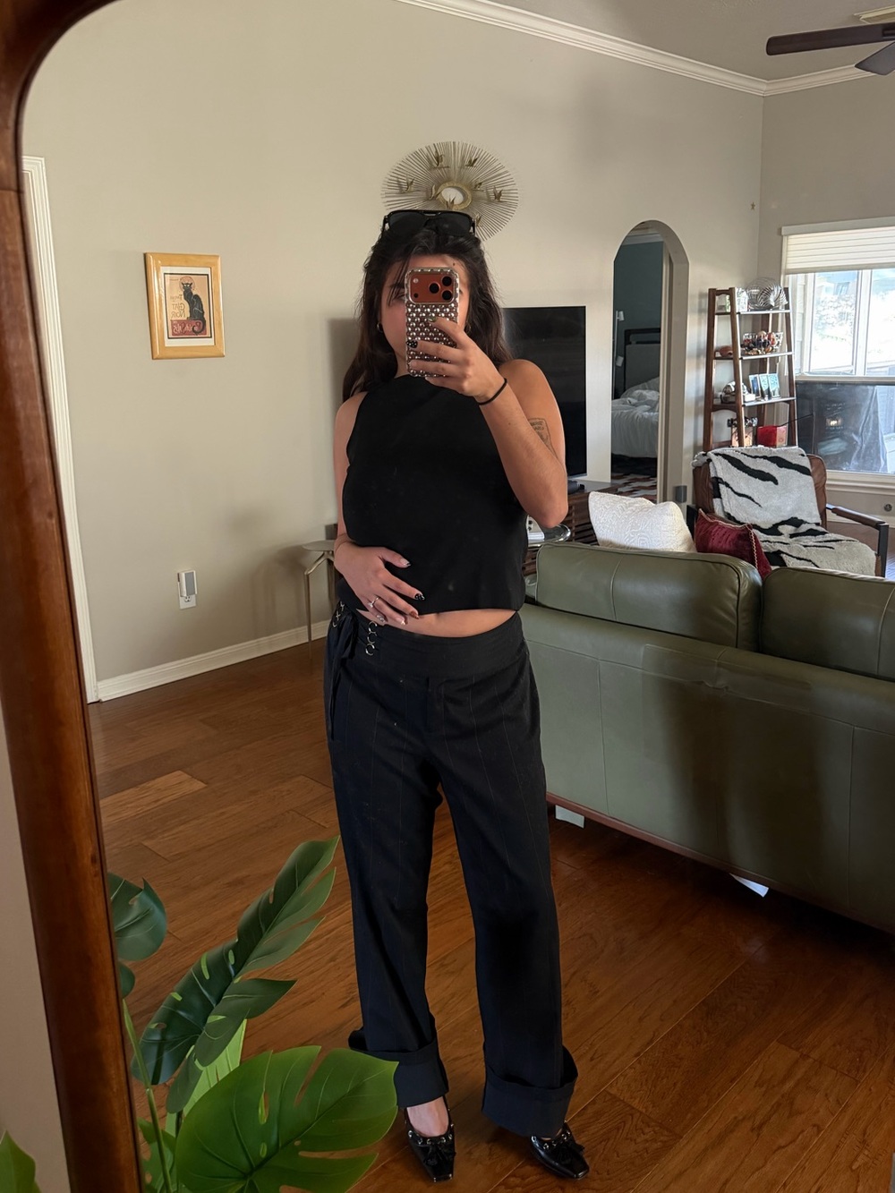 Aritzia Slacks - Picture 1 of 5